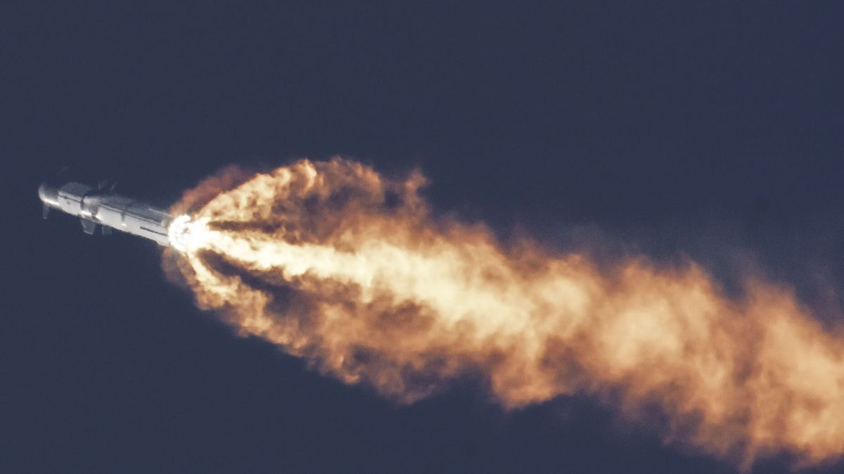 イーロンマスクは違う!SpaceXロケットが打ち上げ中に爆発したことを誇りに思う