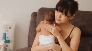 Sonia Erika Semakin Menikmati Peran Ibu