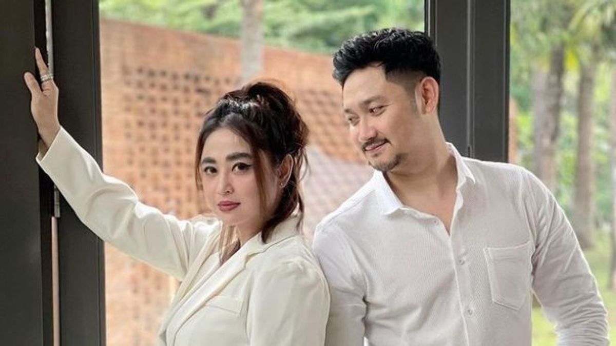 Agenda Mediasi, Dewi Perssik Langsung Berniat Rujuk 100% di Awal Sidang Perceraian
