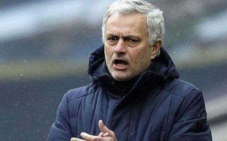 Roma Kontrak Jose Mourinho Sampai 2024