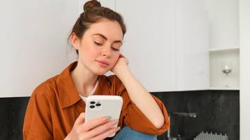Utilisation excessive des téléphones mobiles provoque le stress, voici l'importance de la détox digitale