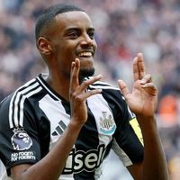 Di Tengah Berbagai Spekulasi, Alexander Isak Kini Dikaitkan dengan Al Hilal