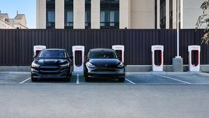 Google Maps Kini Tampilkan Ketersediaan Tesla Supercharger Secara Real-Time di Semua Perangkat