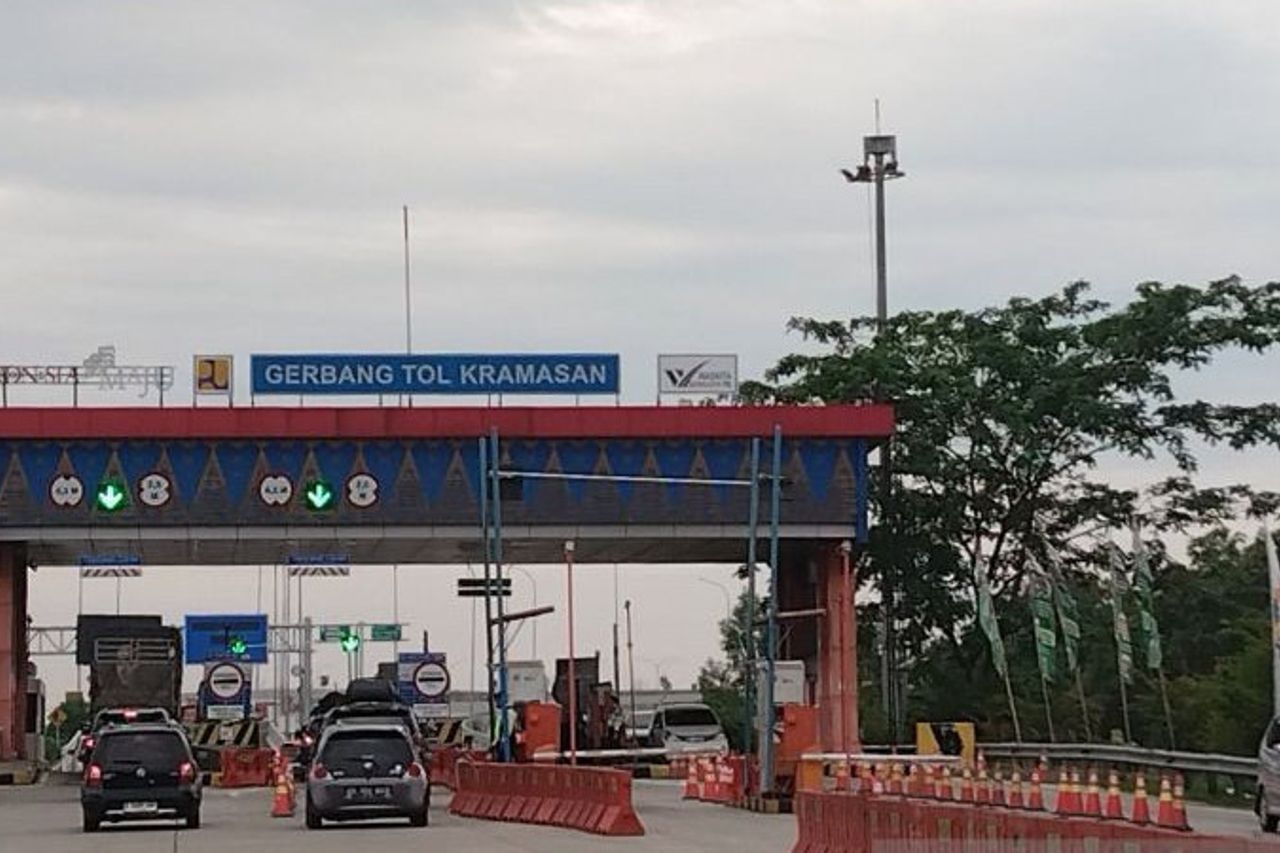 Palembang Welfare Toll Road Starts Crowded Backflow Vehicles To Java Island