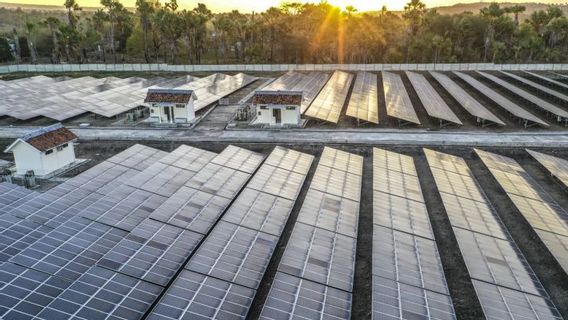 インドネシアは太陽放射の潜在的な供給源を豊富に持つ、ESDM大臣アリフィン・タスリフ:PLTSは2060年にクリーンエネルギーのバックボーンになる