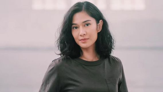 7 Portraits d’OOTD Dian Sastrowardoyo avec style Tom stabil Mais Feminin