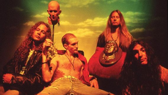Alice In Chains Rilis Ulang Album Jar Of Flies dalam Format Piringan Hitam yang Dilengkapi Lalat Mati Asli