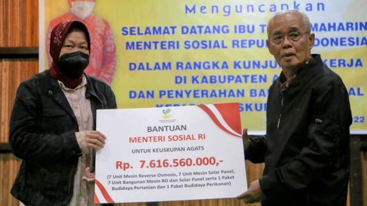 Social Minister Risma Plans To Build Internet Network For Distance Learning In Erosaman