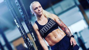 Underwear Queen Ebanie Bridges Has New Rival In The Ring, Danish Unbeaten Boxer Dina Thorslund