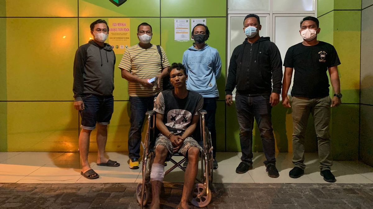 Leg Shot, Chauffeur De Taxi Voleur En Ligne à Deli Serdang Arrêté Par La Police