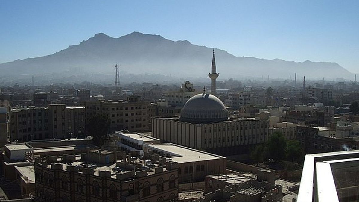 胡塞武装也门呼吁美国和英国发动新的空袭