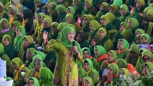 Khofifah Targetkan Dulang Suara untuk Prabowo-Gibran di Mataraman
