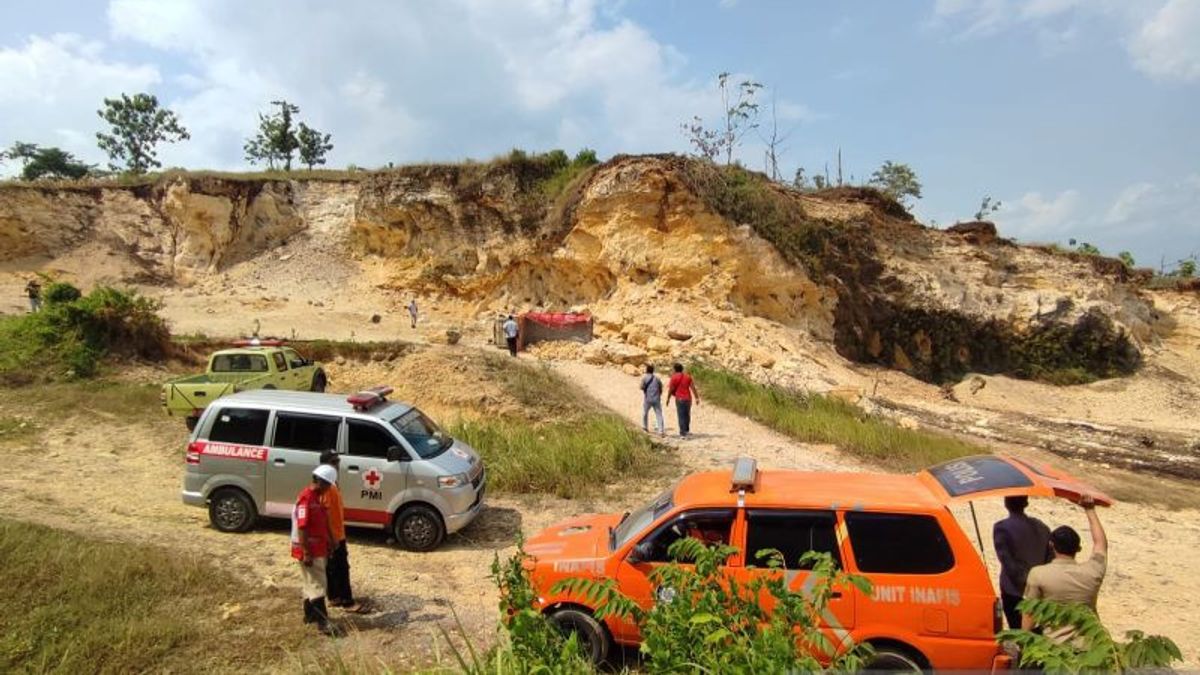 2 People Killed By Landslide, Police Ask For Galian C In Grobogan To Be Stopped