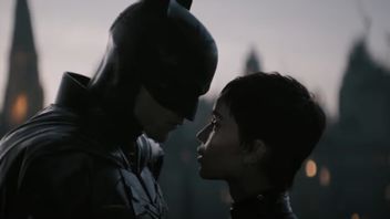 Robert Pattinson And Zoe Kravitz In New Trailer For The Batman