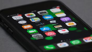 كيفية إضافة مواقع الويب المفضلة إلى الشاشة الرئيسية للهواتف iOS و Android
