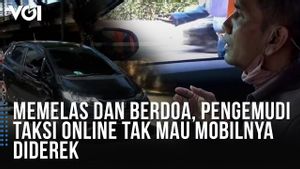 VIDEO: Pengemudi Taksi Online Memelas dan Berdoa saat Mobil akan Diderek