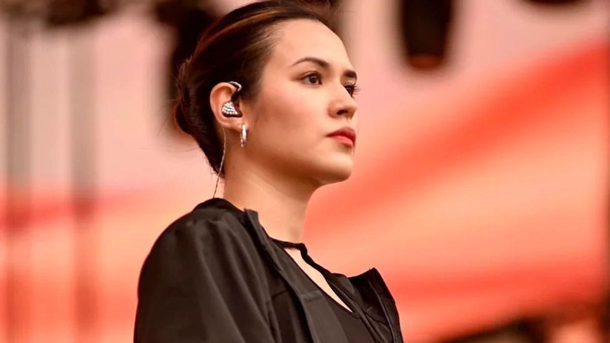 Raisa Leaks The Recording Process Of Indonesia's Best "Move On" Failed Song
