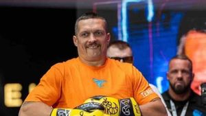 Duel Ulang Usyk vs Fury: Pertarungan Epik Kelas Berat Dunia