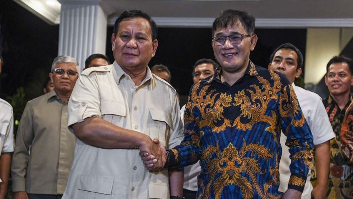 This Is The Reason Why Budiman Sudjatmiko Is One Stage With Prabowo Subianto