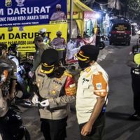 Jakarta Kembali ke PPKM Level 2, Gara-gara Omicron?