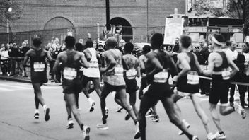 マラソンの走行距離が42kmなのはなぜ?ギリシャ時代からの長い歴史はここにあります