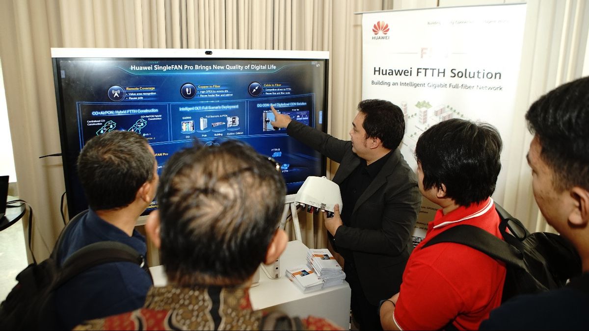 جاكرتا - Huawei بعنوان نادي OptiX Club 2024 ، الحلول مع الاتجاهات الجديدة في صناعة الألياف البصرية