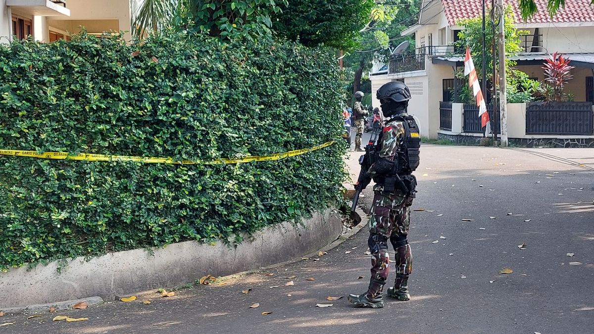 Jelang Rekonstruksi Pembunuhan Brigadir J, Brimob Bersenjata Laras Panjang Jaga Rumah Singgah Ferdy Sambo