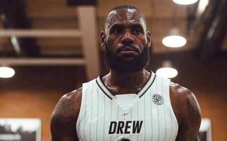 Ambisi LeBron James Mengejar Rekor Kareem Abdul-Jabbar Harus Diredam Sementara Waktu