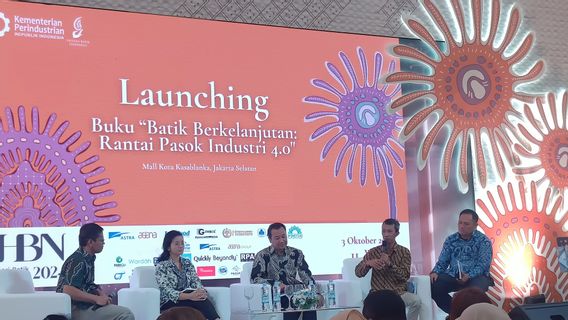 The Ministry Of Industry Launches A Sustainable Batik Book To Maintain Competitiveness In The Digital Age