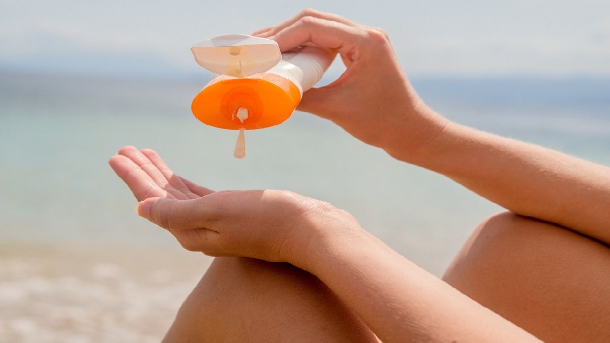 Viral Skincare Dihancurkan Saat Razia, Bahaya Abaikan Sunscreen Bisa Picu Kanker Kulit