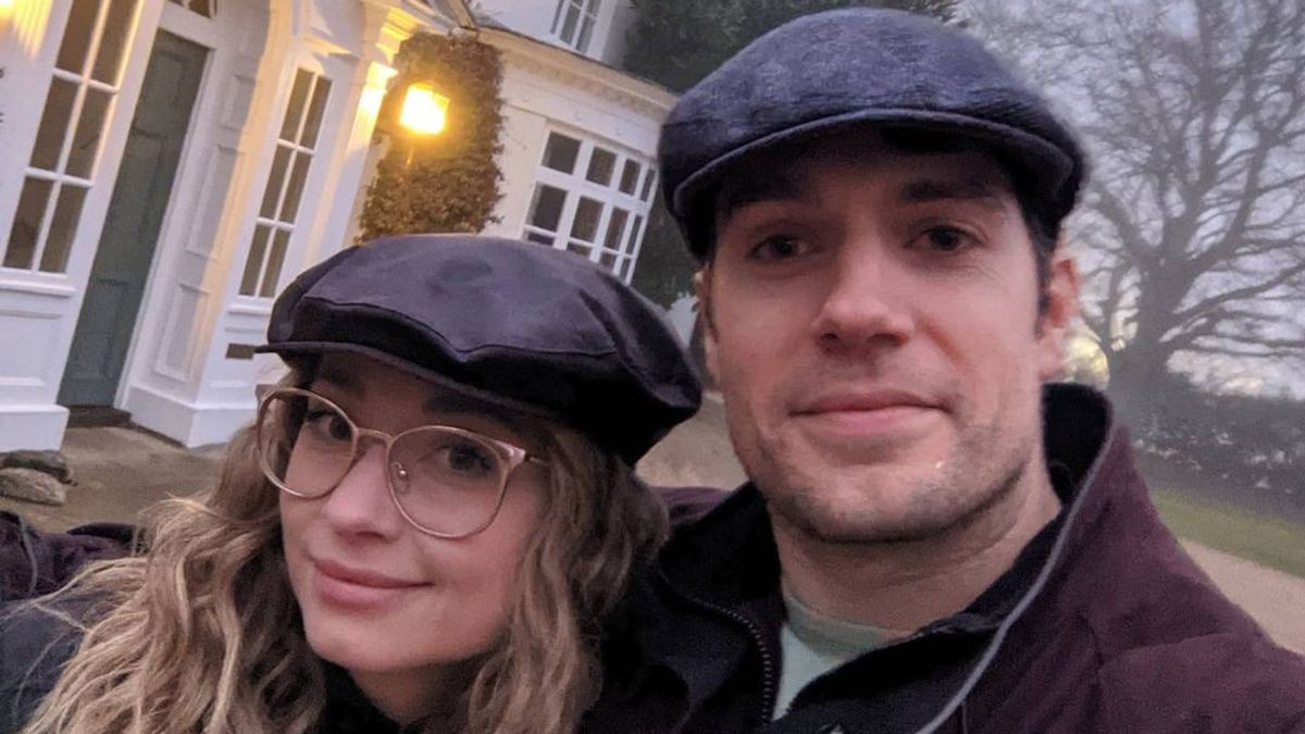 Congratulations! Henry Cavill's Girlfriend Is Pregnant With First Child