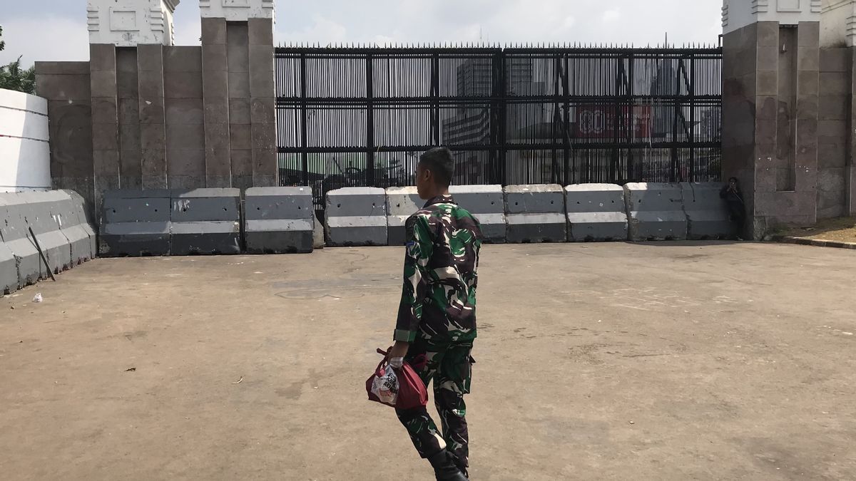 BEM SI Rencana Gelar Aksi Siang Ini, Depan Gedung DPR Masih Sepi