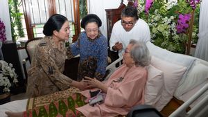 Hadiri Syukuran HUT ke-100 Meriyati Hoegeng, Puan Singgung Keteladanan Istri Pejabat