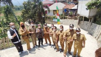 Bogor Regent Inaugure Une Route Dans La Zone De Pointe D’un Milliard De Villages
