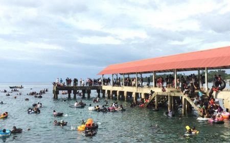 Laki-laki, Perempuan, Orang Tua dan Pemuda di Leihitu Maluku Gelar Tradisi Mandi Safar