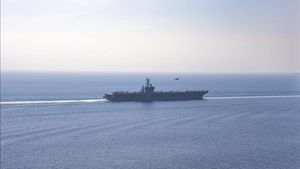 Iran Bans US Weapons to be Sent through the Strait of Hormuz