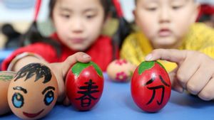 Équinoxe de printemps en Chine : des oeufs se lèvent, des cerfs-volants volent, les agriculteurs se mettent au travail
