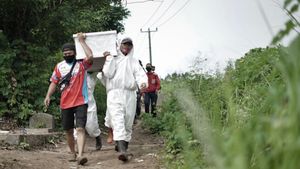 Kegagalan Penanganan Pandemi Tak Cuma Tuntut Maaf Jokowi tapi Juga DPR yang Lebih Melek