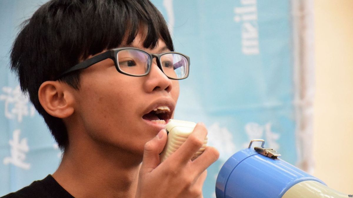 China Penjarakan Aktivis Hong Kong, Tony Chung karena Melempar Bendera Negara ke Tanah