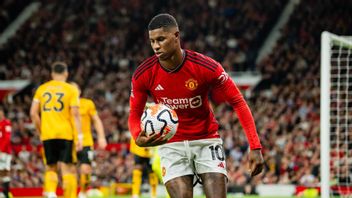 AC Milan And Napoli Compete For Rashford, Dortmund And Juventus Await