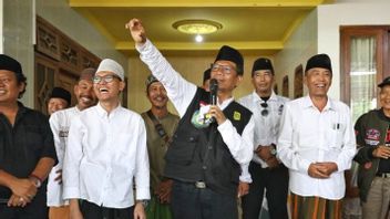 Mahfud visite le ponpes Sirrul Cholil Bangkalan : Patuhi Kiai lors de l’élection présidentielle