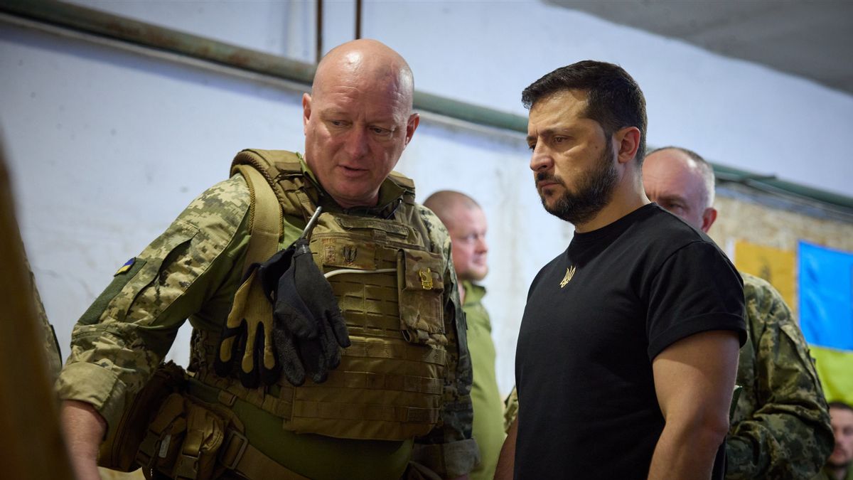 Badly Considered In The Battlefield, President Zelensky Removed General Holder Of The 'Hero Of Ukraine' Title From His Position