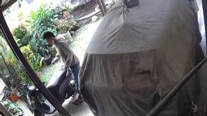 Motor Ketua RW yang Terparkir di Halaman Rumah Digondol Maling di Bojongsari, Depok