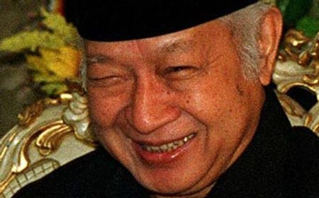 Anak-Mantu Pak Harto Berebut Proyek KTP Nasional