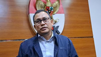 KPK Periksa Bupati dan Wabup Morowali Utara Terkait Uang Rp8 Miliar yang Disita