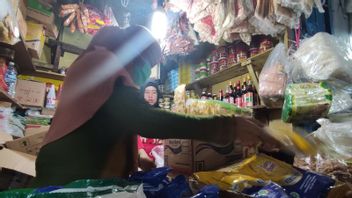 Harga Minyak Goreng Masih Tinggi, Pedagang di Pasar Palembang  Jual di Atas HET