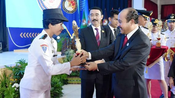 Tingkatkan Daya Saing, Presiden Joko Widodo Berharap Mahasiswa Beradaptasi dengan Teknologi Baru 