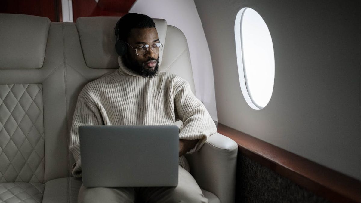 Waktu Naik Pesawat yang Ideal untuk Hindari Jet Lag