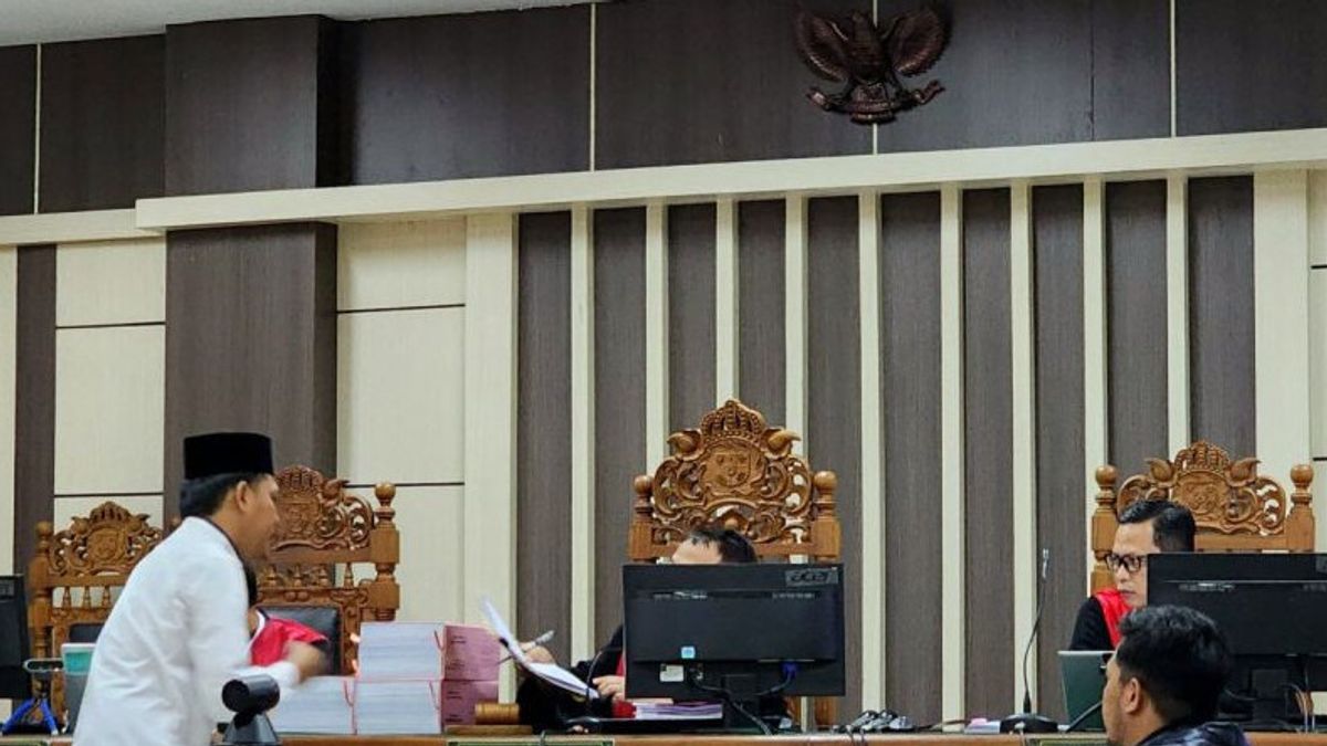Corruption Defendant BKK Sukoharjo Sued 8 Years In Prison Plus Rp1.1 Billion Replacement Money