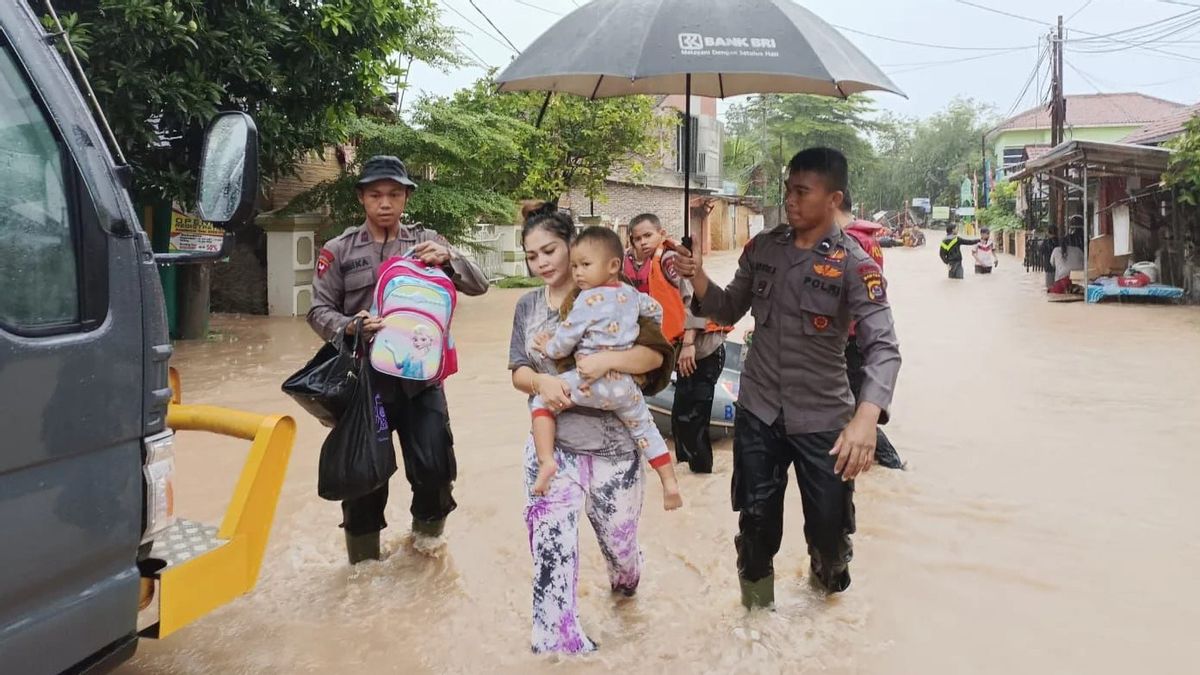 Victims Affected By Floods In Serang City Have Returned To Their Respective Homes